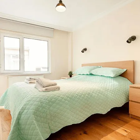 Lägenhet Cozy 2-bedroom Istanbul