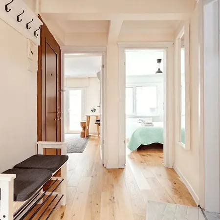 Cozy 2-bedroom Appartement *